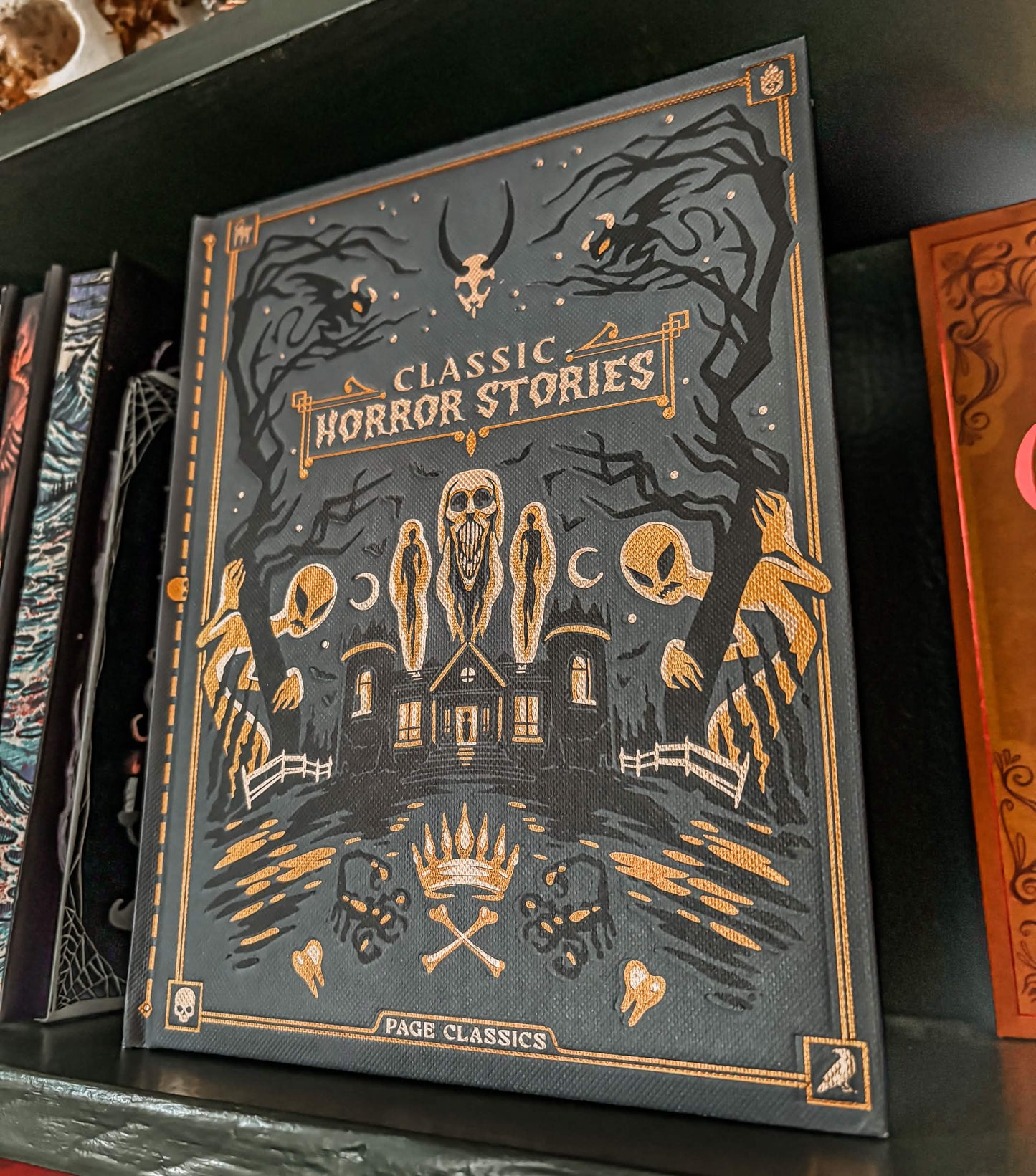 Classic Horror Stories Deluxe Edition